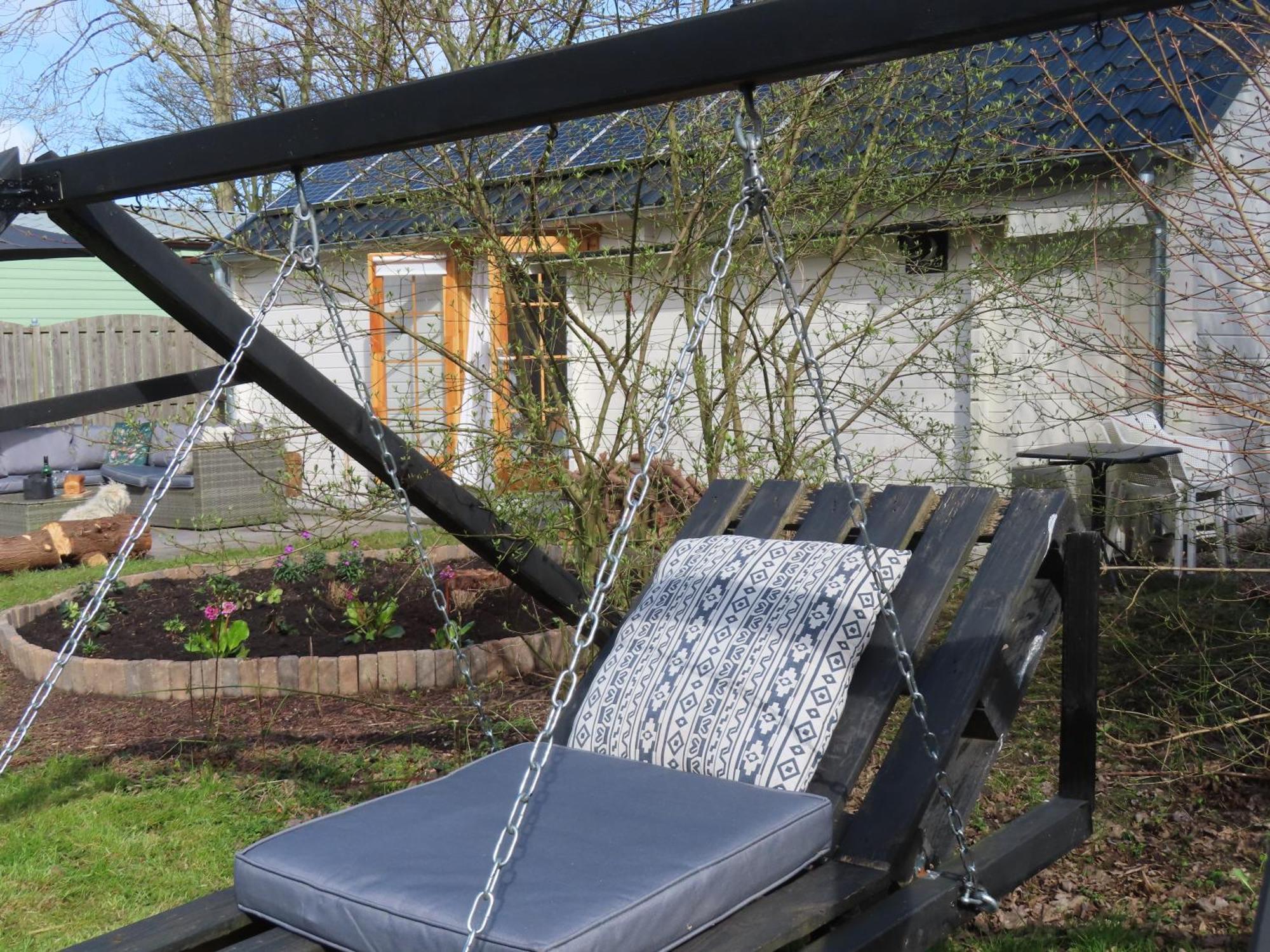 Вілла Tiny Botanic House Tzummarum Екстер'єр фото